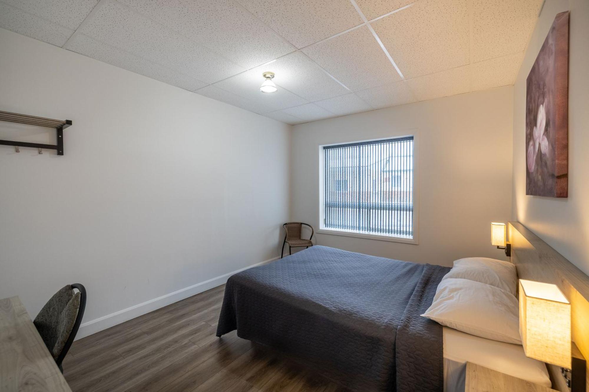 Motel Et Condo Chez Charley Sainte-Anne-de-Beaupré Екстериор снимка